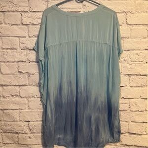 Torrid blue ombré 3X button up short sleeve shirt